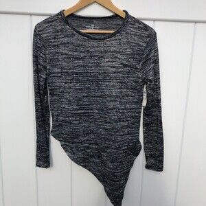 Bobbie Brooks Long Sleeve Shirt Top Gray Heathered Asymmetrical Hem Small NEW